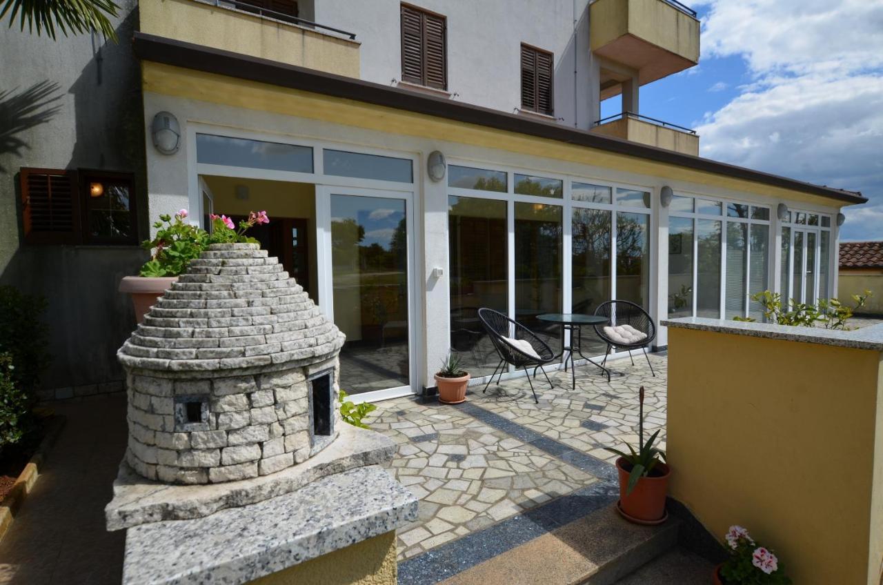 Zminj Apartments Exteriér fotografie
